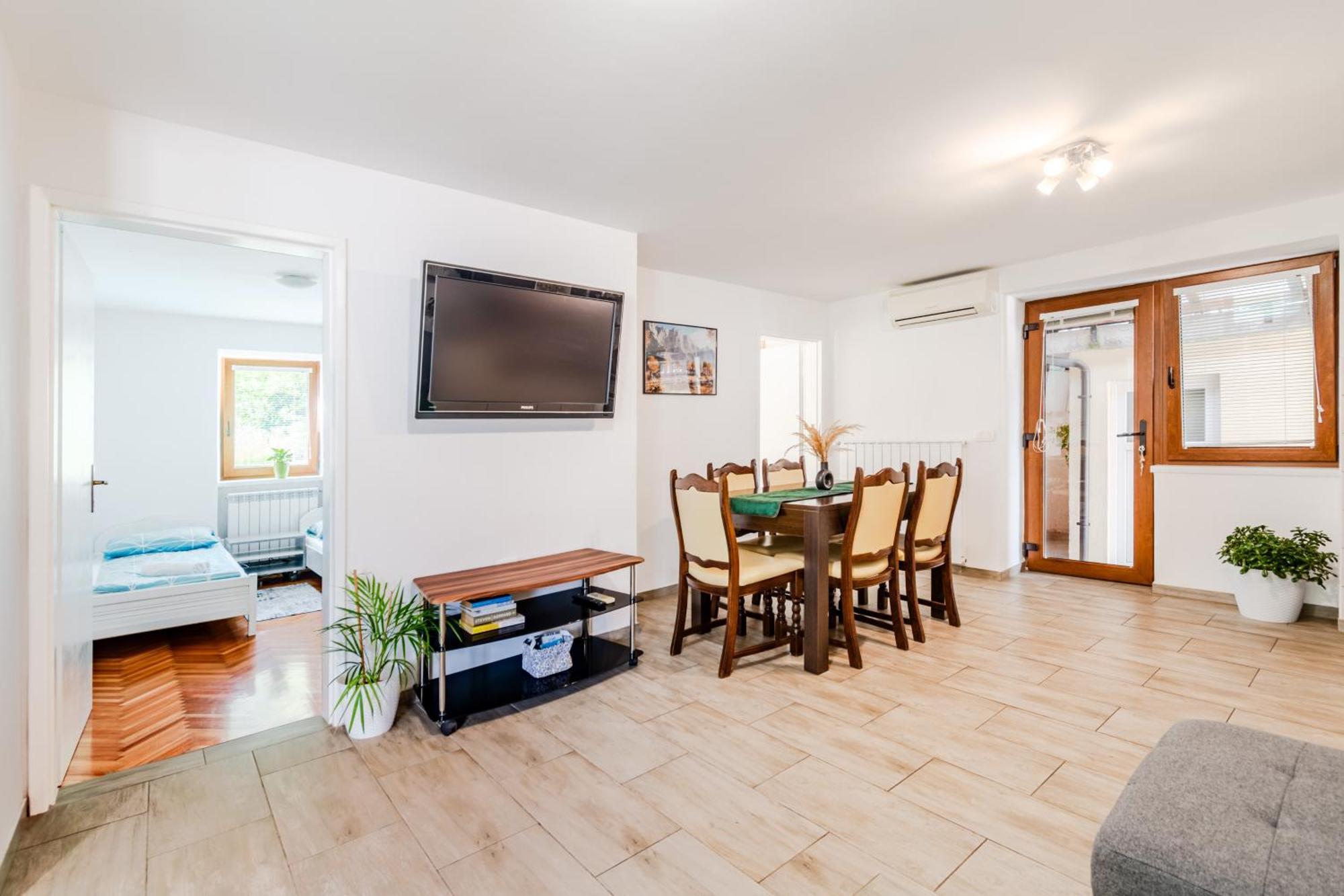 Apartmaji Mouse * Bovec